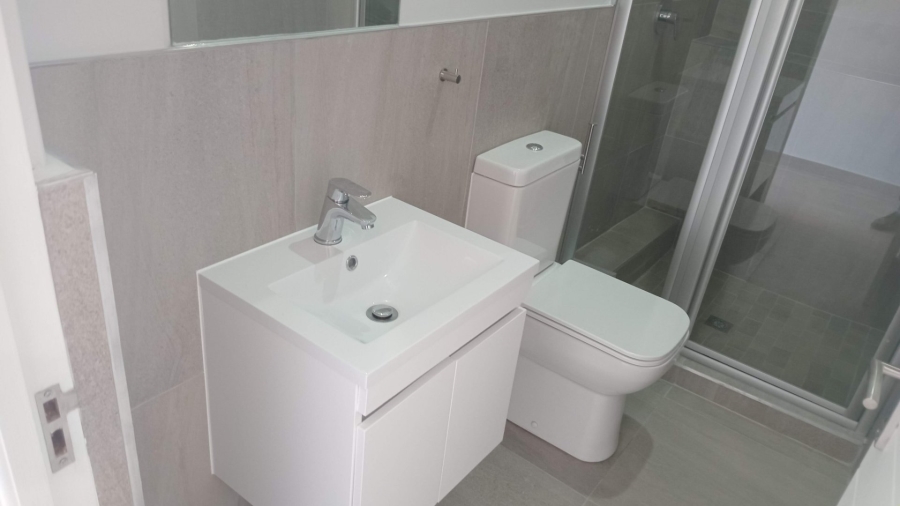 1 Bedroom Property for Sale in Table View Western Cape